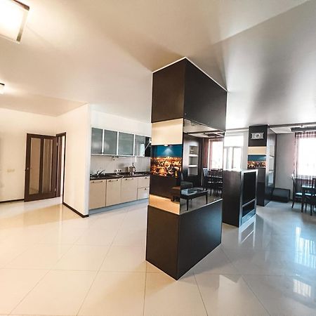 Cozy Apartments On The Left Bank Kyiv Room photo