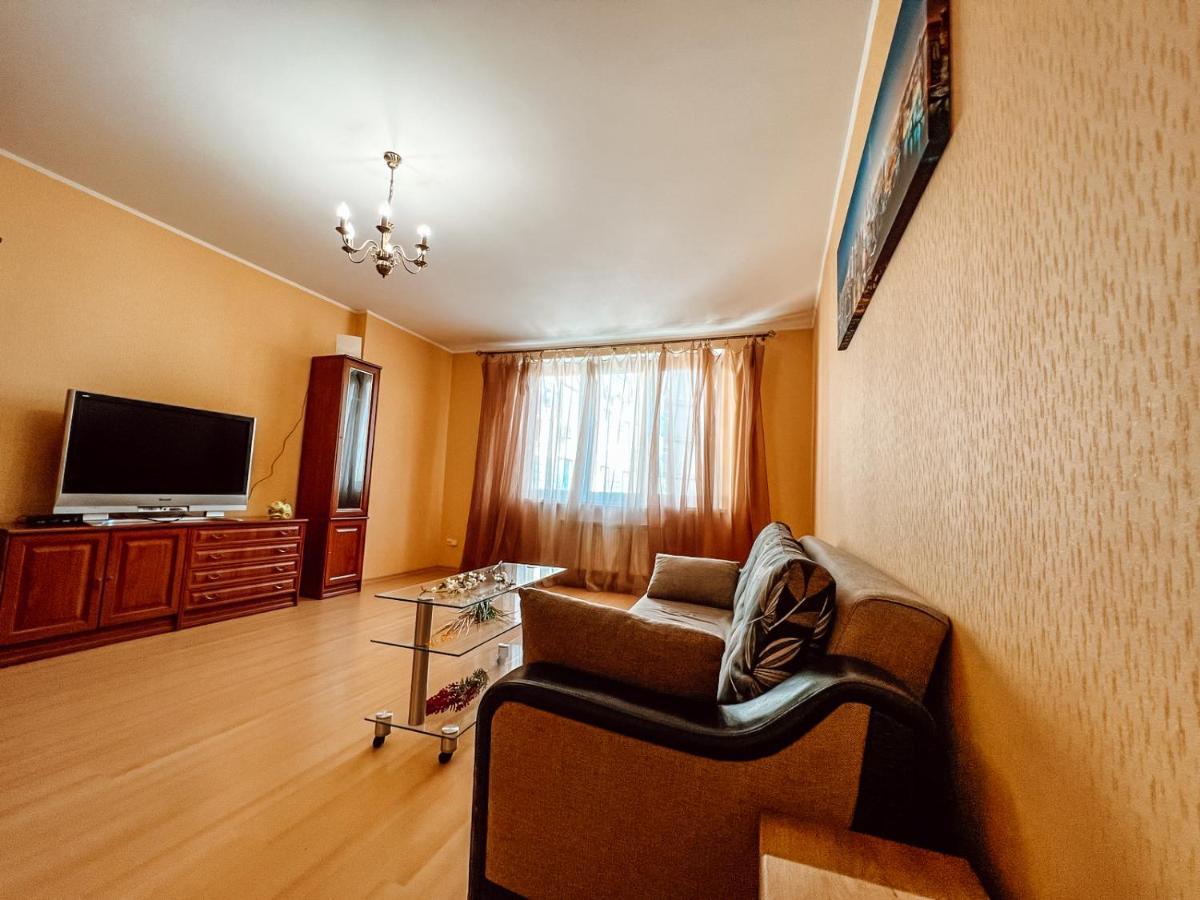 Cozy Apartments On The Left Bank Kyiv Exterior photo